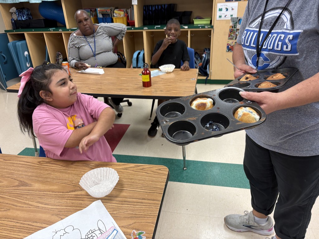 Crockett Elementary's Mrs. Mulnix's students participated in a cooking class.