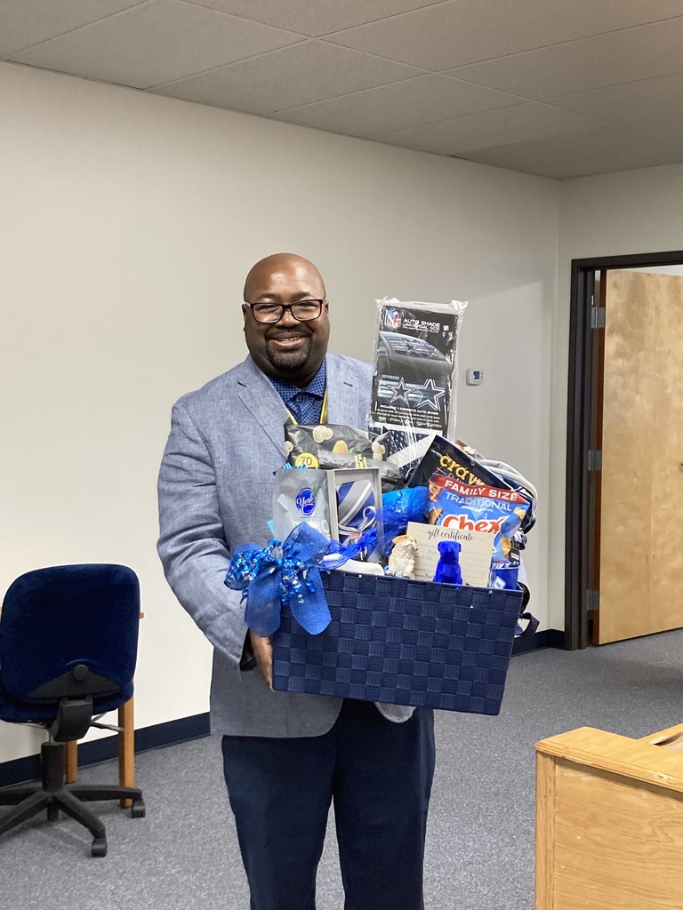 🎉 Today we celebrated National Boss's Day by honoring our incredible Superintendent, Mr. Miller! The Admin Staff came together to show appreciation for his leadership, dedication, and all he does for Crockett ISD. Thank you, Mr. Miller — we’re grateful for your guidance and support! 💙 #NationalBossDay #CrockettISD #ThankYouMrMiller
