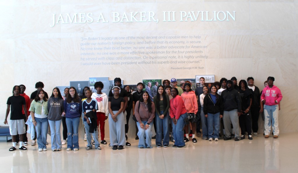 Crockett High School Juniors and Seniors went on a College Tour to Texas A & M University.