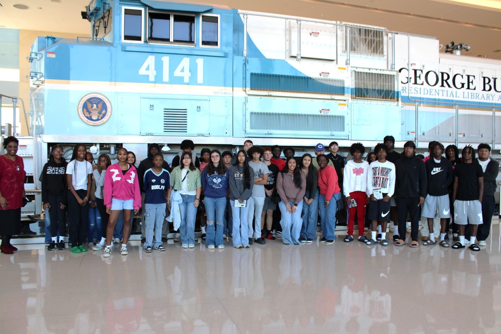 Crockett High School Juniors and Seniors went on a College Tour to Texas A & M University.