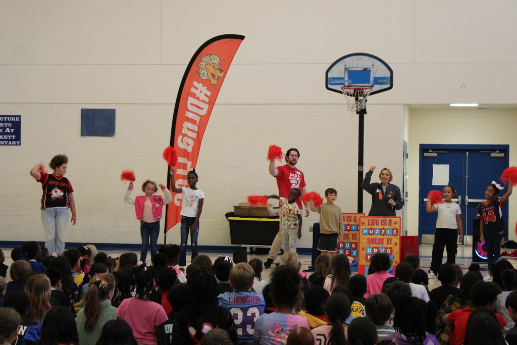 ADAC at Elementary for Red Ribbon Rally