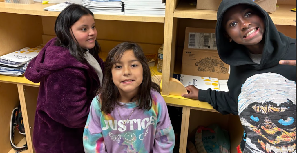 🧠📐 Learning in Action at Crockett Elementary!  Ms. Zunker's 4th grade class took their geometry lesson beyond the classroom walls this week! After learning all about right angles, each student became a real-world angle detective, exploring the school to spot examples of right angles in everyday places. From door frames to bookshelves, corners of posters to classroom furniture, these young mathematicians proved that math is everywhere — if you know how to look for it!