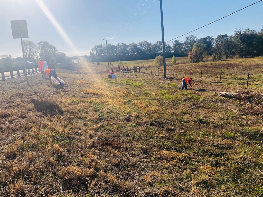 A huge shout-out to all our amazing Spanish Club members and sponsors for their hard work and dedication today. Your commitment to serving our community truly shines!