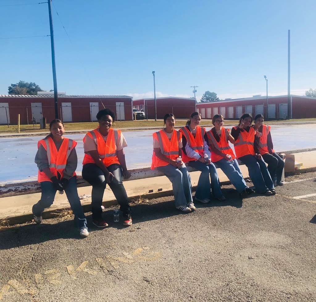 A huge shout-out to all our amazing Spanish Club members and sponsors for their hard work and dedication today. Your commitment to serving our community truly shines!