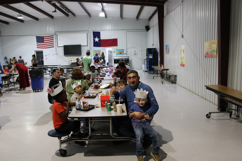 🦃🍂 Crockett Early Childhood Thanksgiving Lunch 🍂🦃  Today our Pre‑K and Kindergarten families joined us for a wonderful Thanksgiving lunch! We had such a great turnout, and it was heartwarming to see our students, families, and staff celebrating together. 💛