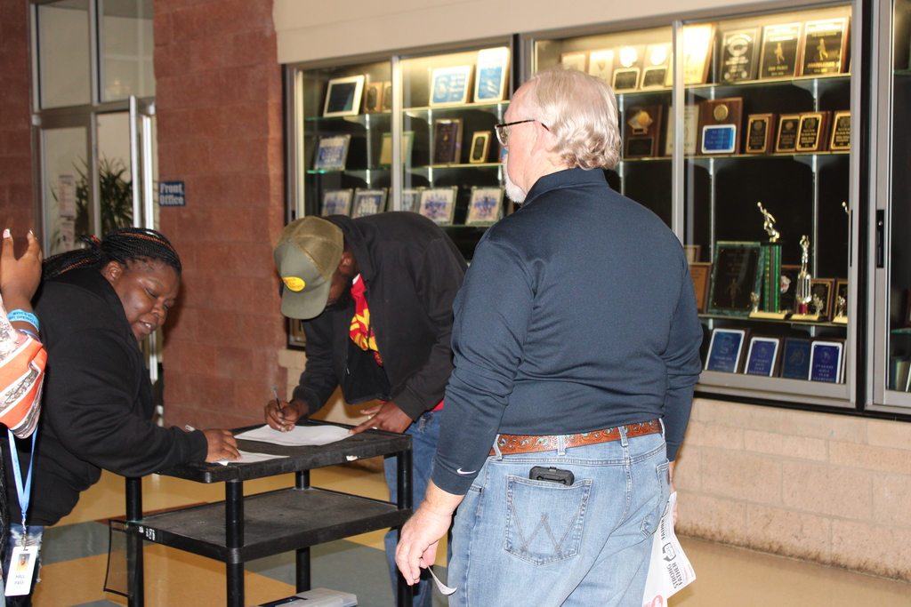 Today, Crockett Jr. High proudly hosted its “Bring Your Dad to School” event, sponsored by Strong Fathers. 👨‍👧‍👦  It was a wonderful opportunity for dads to step into their children’s school day, share in their learning experiences, and strengthen the bond between home and classroom. The energy, smiles, and connections made today truly showcased the power of family involvement in education. 💙  A huge thank you to Strong Fathers for supporting this special day and to all the dads who joined us—you made it unforgettable!