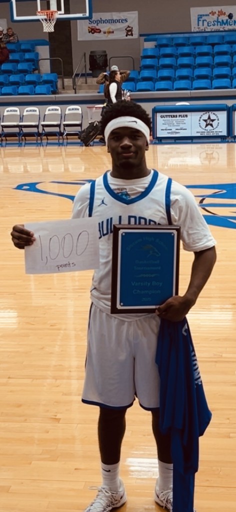 Huge congratulations go out to the Varsity Boys Basketball Team for securing the Slocum Tournament Championship this past weekend! The team went 4-0, securing wins against Centerville, Elkhart, Mildred, and Troup to secure the championship. Congratulations to the athletes on a job well done.     Also, a special shoutout to senior Jahkeim McKnight, who over the tournament weekend scored his 1,000th career point! He will be honored for this achievement at the next home game for the Crockett Bulldogs. Congratulations Jahkeim!