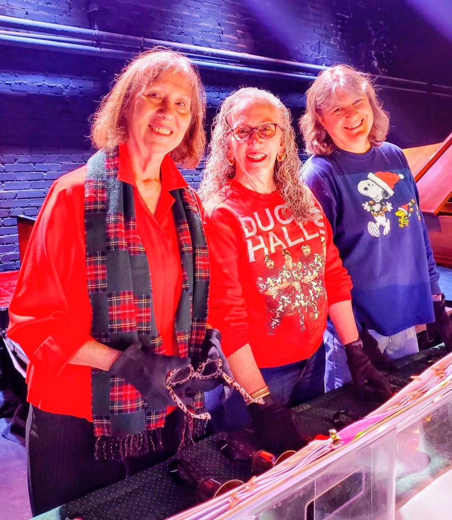 Crockett ISD represented very well during the recent Tour of Homes on Saturday. December 6, 2025 Representing Crockett ISD were Mrs. Liza Clark (High School), Mrs. Melodie Kroll (Elementary), Mrs. Shelby Baxter (Parent Volunteer, SHAC and PAC Member). Mrs. Laura Hill (Elementary) and Dr. Loria Miles (Early Childhood & Elementary). The outstanding students are Chassidy Hicks, Miriam Moran, Mia Davis and Jayah Cobbs all members of the National Honor Society. Downtown Crockett Association thanks Crockett ISD for all of your support!