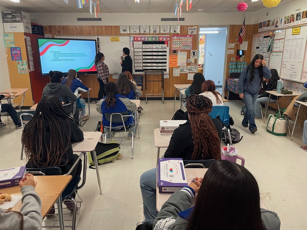 This morning, the Crockett High School Spanish Club held a productive and engaging meeting where students collaborated to plan our upcoming activities. Their ideas, teamwork, and enthusiasm continue to strengthen our organization. ✨📚  A special thank-you to our President and Vice-President for guiding the meeting with professionalism and dedication. Your leadership is greatly appreciated. 👏🏼🌟