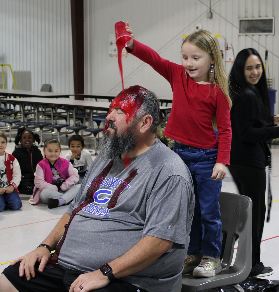 🎉 Slime Time at Crockett Early Childhood! 🎉  On January 29, 2026, five amazing students earned the chance to slime Coach Lane after reaching our Heart Challenge goal of raising $50 or more each!  A huge congratulations to: ✨ Canon Elem (Pre-K) ✨ Katherine Driskell (Kindergarten) ✨ Eli Baxter (Kindergarten) ✨ Roland Lambright (Kindergarten) ✨ Elijah Tapia (Kindergarten)  These students worked hard, showed big hearts, and helped support an important cause. We are incredibly proud of their dedication and generosity toward the Heart Challenge. ❤️