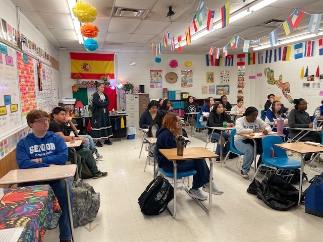 ¡Qué éxito! 🌟   The Spanish Club held its scheduled monthly meeting today. Huge thanks to our President Miriam and Vice President Aaron for leading the way and keeping the energy high!  We’ve got big things coming! 📝✨  #SpanishClub #PlanningSuccess  