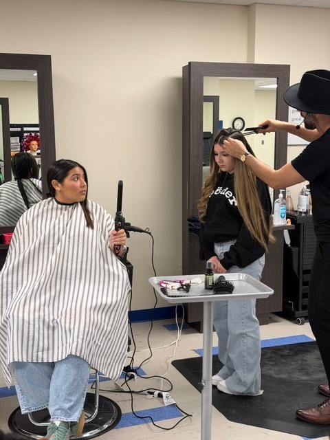 Crockett Cosmetology students spent the day sharpening their skills with the Future Professionals during a hands‑on certificate class in the Cliove Keratin Treatment. Proud of their dedication and excited to see them continue to grow in their craft! ✨💇‍♀️