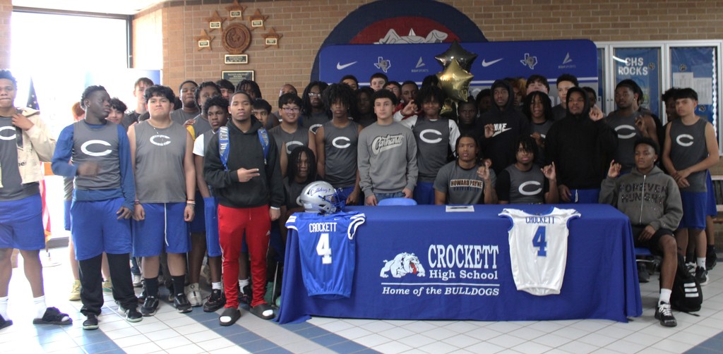Congratulations to Dekorian Butler!   He officially signed with Howard Payne University today. Crockett ISD is incredibly proud of you and excited to see where your next adventure takes you. Keep shining, Dekorian—your community is cheering you on every step of the way.
