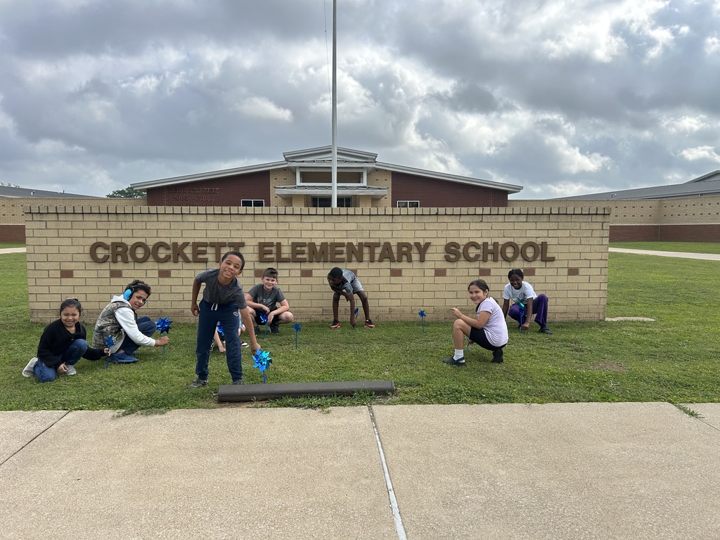 🌀🌟 April is Child Abuse Prevention Month! 🌟🌀 Today, our amazing Crockett Elementary students helped plant a garden of blue pinwheels — a powerful symbol of hope, resilience, and the bright futures every child deserves.