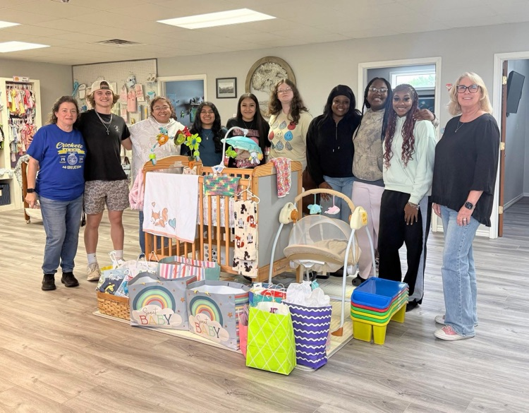 We are incredibly proud of Mrs. Randall’s Anatomy students for their donation to Graceful Blessings today. It’s wonderful to see our students applying leadership and compassion outside the classroom. 🌟