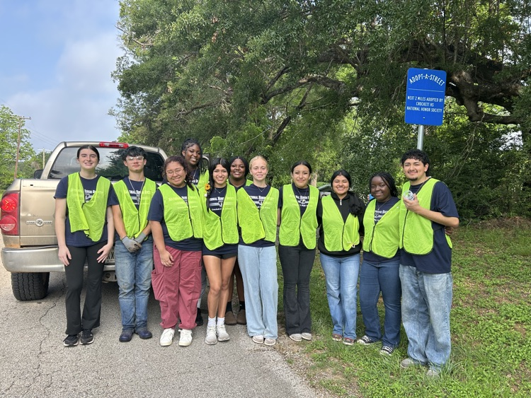 Crockett NHS tidied up some city streets this morning.