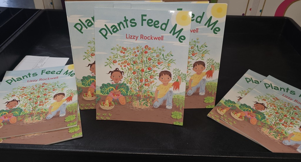 Books, stories, and lots of smiles. The Crockett Garden Club Volunteers spent the morning giving away books and reading to our Early Childhood students. We’re so grateful for your time, energy, and love for our kids.