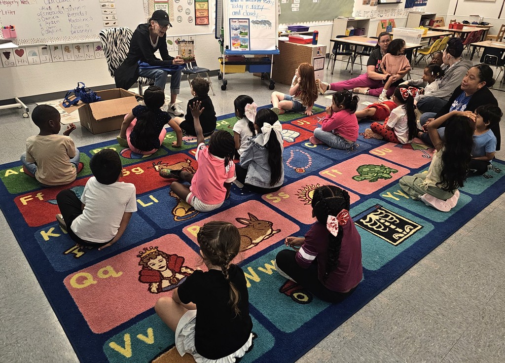 Books, stories, and lots of smiles. The Crockett Garden Club Volunteers spent the morning giving away books and reading to our Early Childhood students. We’re so grateful for your time, energy, and love for our kids.