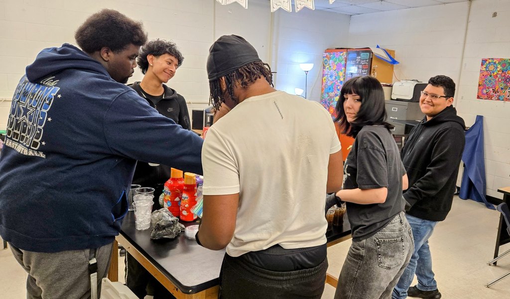 CHS Business Entrepreneurs fixing Dirty Sodas for the teachers for Teacher's Appreciation Week 