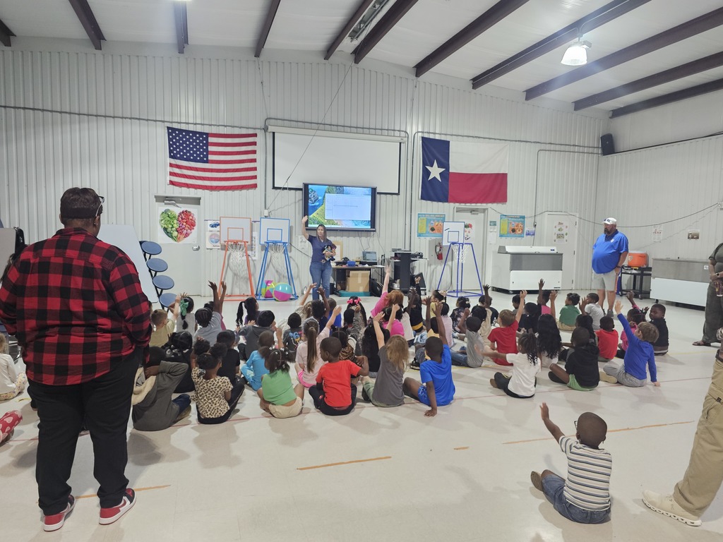Big thanks to the Kalin’s Center for coming out today to talk with our students about Good Touch, Bad Touch and personal safety. We appreciate all they do for our community!