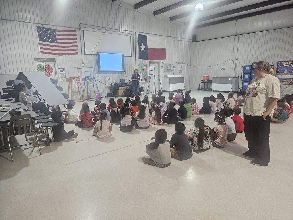 Big thanks to the Kalin’s Center for coming out today to talk with our students about Good Touch, Bad Touch and personal safety. We appreciate all they do for our community!