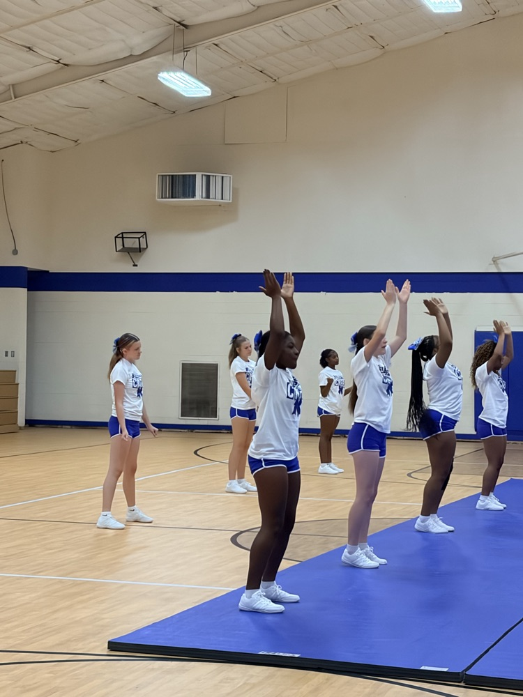 Our Crockett Bulldog Cheerleaders are officially gearing up for the 2026-2027 school year! They are ready to bring the energy, spirit, and big crowd noise to the sidelines. 📣✨