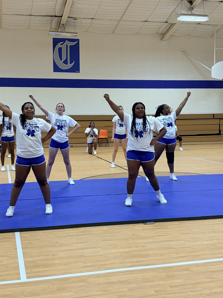 Our Crockett Bulldog Cheerleaders are officially gearing up for the 2026-2027 school year! They are ready to bring the energy, spirit, and big crowd noise to the sidelines. 📣✨