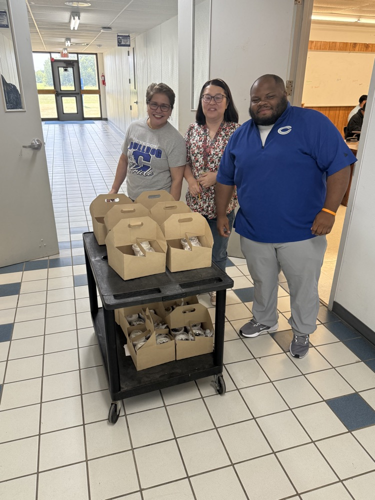 Big shoutout to the incredible teachers at Crockett High School! 🍎✨ The school treated their staff this week to celebrate their hard work and dedication. Thank you for everythingu you do for our students! 🙌