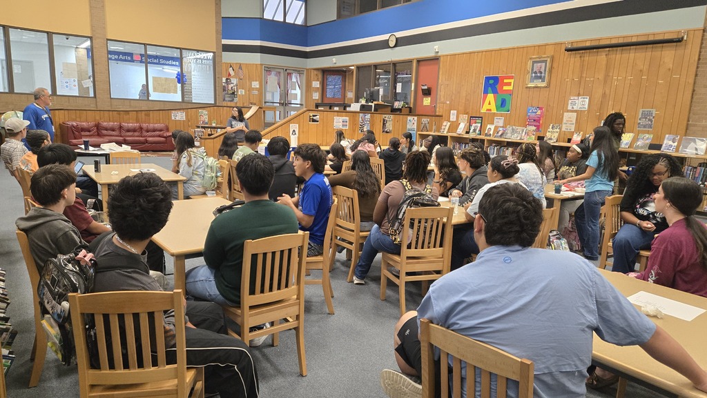 Crockett High School Student Council came out STRONG for its first meeting of the year! 🙌🐾 We had a record turnout, tons of excitement, and a whole lot of Bulldog leadership ready to make big things happen. It’s already shaping up to be an amazing year for CHS StuCo!