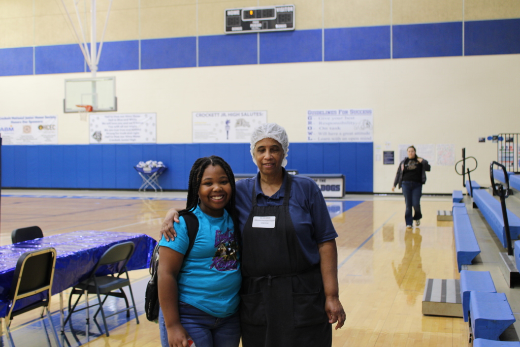 💙CROCKETT JR. HIGH GRANDPARENTS DAY BREAKFAST 💙  We had an amazing turnout this morning! Thank you to all the wonderful grandparents  (and parents) who came out to share breakfast and make the day so special for our students. Your support means so much to our Bulldog family.