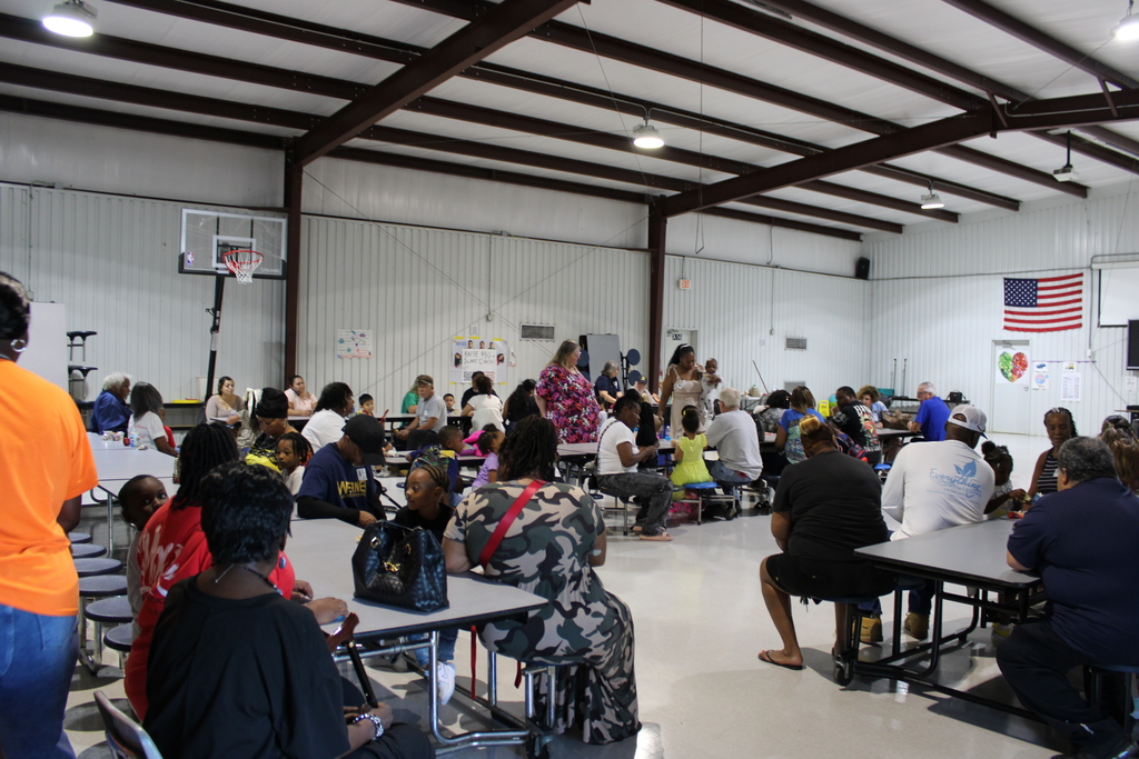 💙 CROCKETT EARLY CHILDHOOD GRANDPARENTS DAY BREAKFAST 💙  Crockett Early Childhood had a great turnout for their Grandparents Day Breakfast! Thank you to all the wonderful grandparents who joined us and helped make the morning so special for our students.