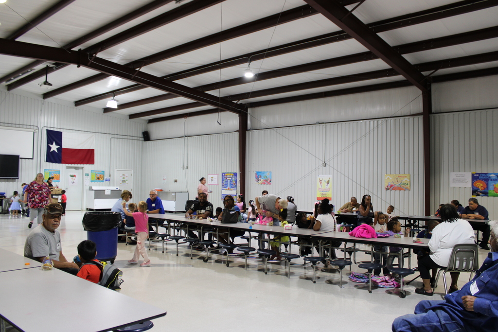💙 CROCKETT EARLY CHILDHOOD GRANDPARENTS DAY BREAKFAST 💙  Crockett Early Childhood had a great turnout for their Grandparents Day Breakfast! Thank you to all the wonderful grandparents who joined us and helped make the morning so special for our students.