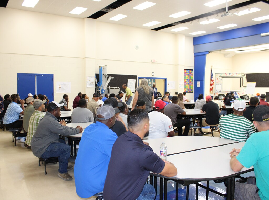 💙 Brought Their Dads to School! 💙  Crockett Elementary and Jr. High students welcomed their dads to school today, and we had a great turnout! 👏  Thank you to all the dads and father figures who took the time to join us and make the day so special for our students. We appreciate you!  A special thank you to Strong Fathers for putting together this wonderful event and helping create meaningful moments for our students and families! 🐾💙