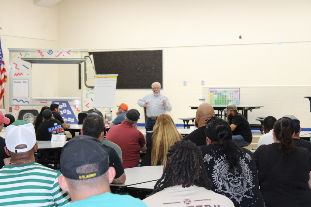 💙 Brought Their Dads to School! 💙  Crockett Elementary and Jr. High students welcomed their dads to school today, and we had a great turnout! 👏  Thank you to all the dads and father figures who took the time to join us and make the day so special for our students. We appreciate you!  A special thank you to Strong Fathers for putting together this wonderful event and helping create meaningful moments for our students and families! 🐾💙