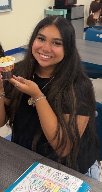 Our Crockett High School Cosmetology Intro students are combining creativity and science! Today’s skin anatomy lesson featured a delicious twist—building edible parfaits to represent the layers of the epidermis. Great job, future cosmetologists! 👏🎨