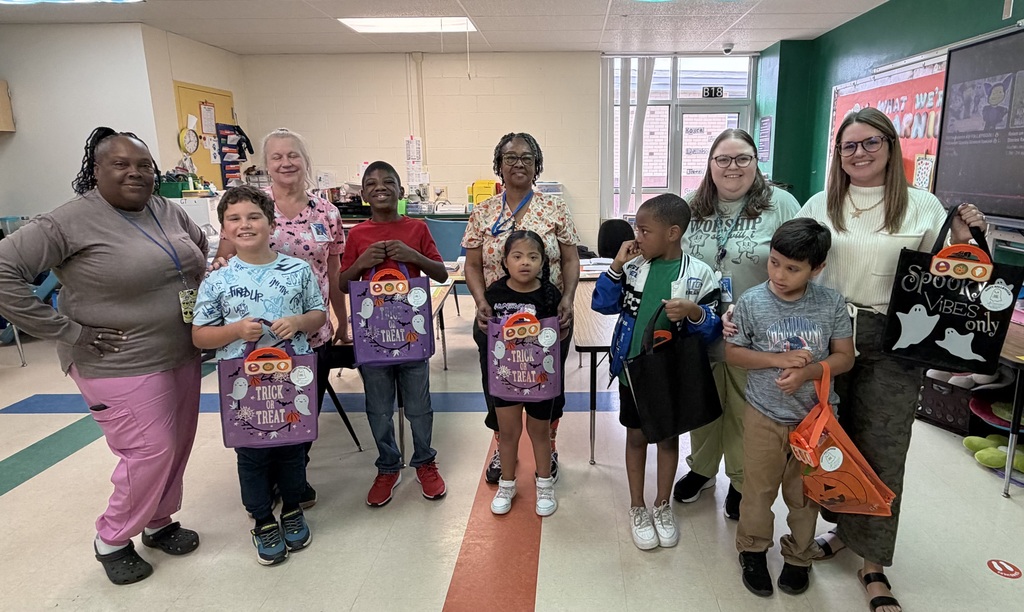 👻 What a spooktacular week of appreciation at Crockett Elementary! 🎃✨ Our staff felt so loved thanks to our amazing community and team. Here’s a peek at the fun:  🧺 Secret "Boo Baskets" – Staff had a blast surprising one another with festive treats!  🥤 Sonic Drink Treat – Huge thanks for the refreshing afternoon pickup!  💐 CHS Floral Department – Gorgeous floral arrangements delivered by our talented CHS students. Great job!  🛍️ Empowered Speech & Paige Gonzales – Thank you for the super fun Halloween bags! What an awesome treat!  We are so grateful for everyone who brought smiles and Halloween cheer to our CES team this week!