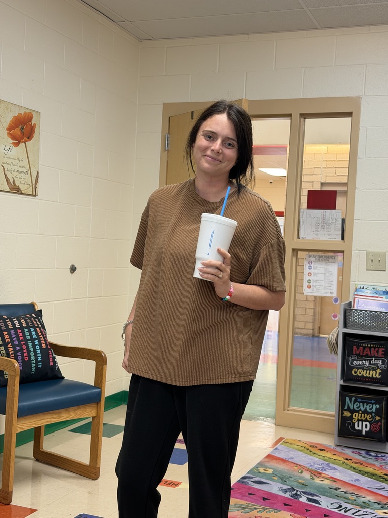 👻 What a spooktacular week of appreciation at Crockett Elementary! 🎃✨ Our staff felt so loved thanks to our amazing community and team. Here’s a peek at the fun:  🧺 Secret "Boo Baskets" – Staff had a blast surprising one another with festive treats!  🥤 Sonic Drink Treat – Huge thanks for the refreshing afternoon pickup!  💐 CHS Floral Department – Gorgeous floral arrangements delivered by our talented CHS students. Great job!  🛍️ Empowered Speech & Paige Gonzales – Thank you for the super fun Halloween bags! What an awesome treat!  We are so grateful for everyone who brought smiles and Halloween cheer to our CES team this week!