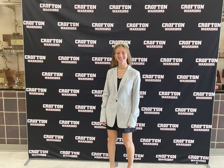 dress like royalty day