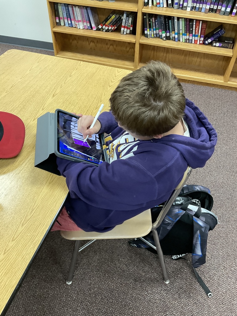 iTech 7 student creates pop art on iPad