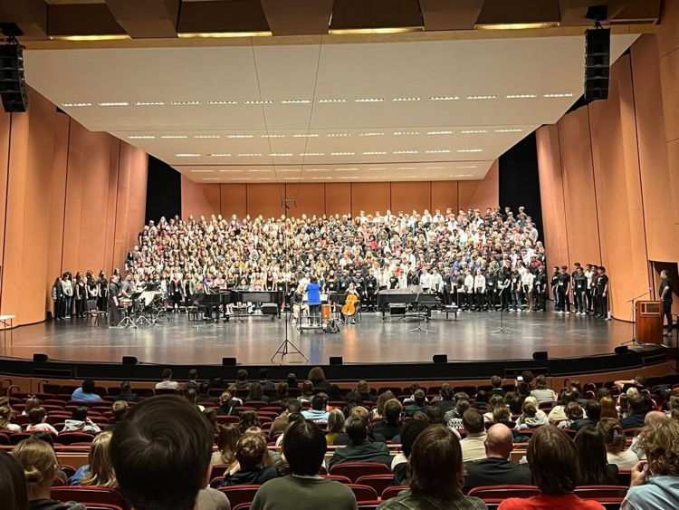 allstate chorus on stage