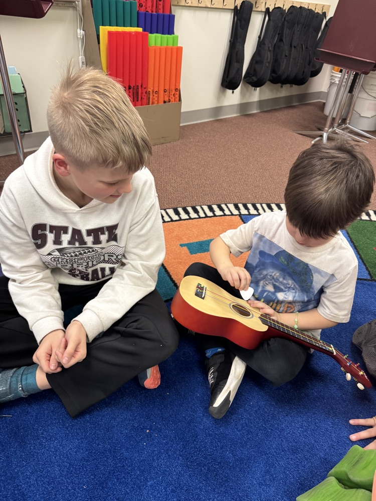 6th graders and Kindergarten students