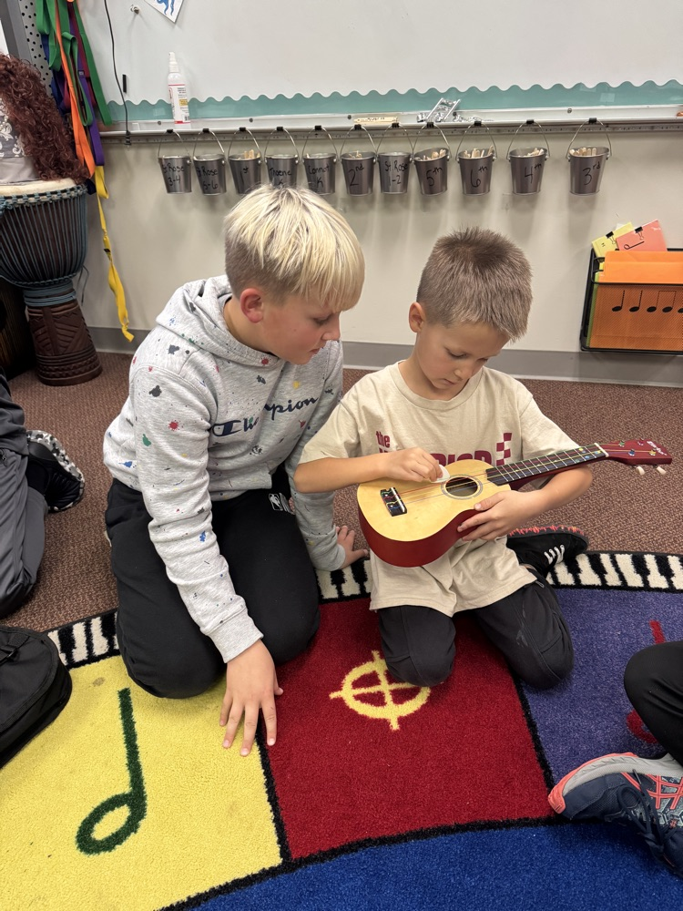 6th graders and Kindergarten students