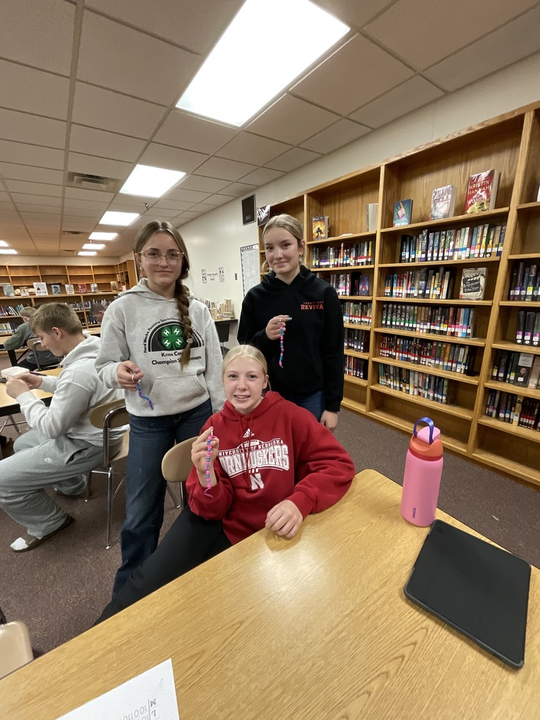 8th grade iTech uses binary code to create keychains.