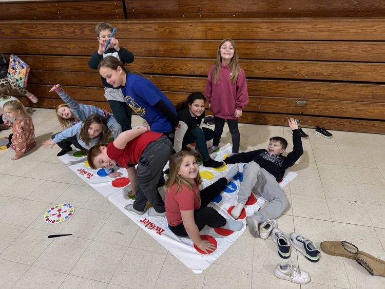 3rd grade students playing Twister
