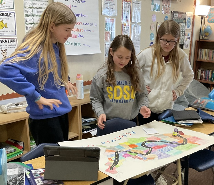 6th graders playing their board games!