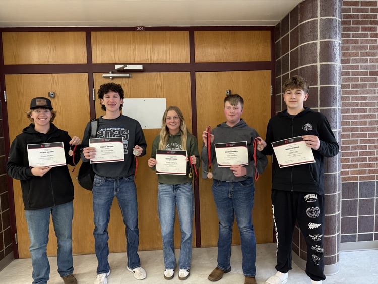 Picture of the kids that won at the scholastic competition