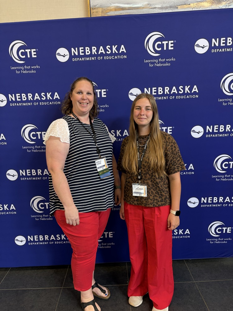 Mrs. Thoene & Ms. Lutjelusche