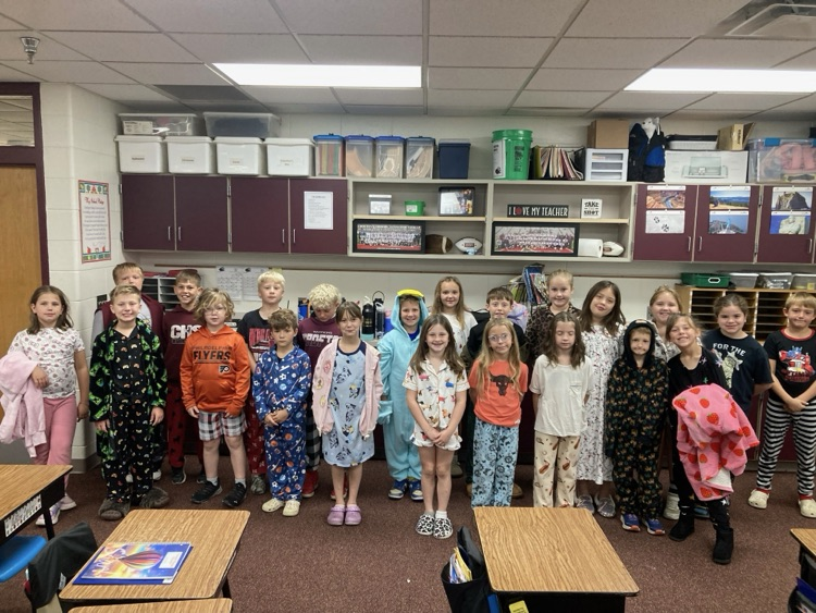 3rd grade students dressed up for pajama day