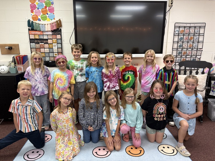 2nd grade dressed up for 1960’s Homecoming Dress up Day
