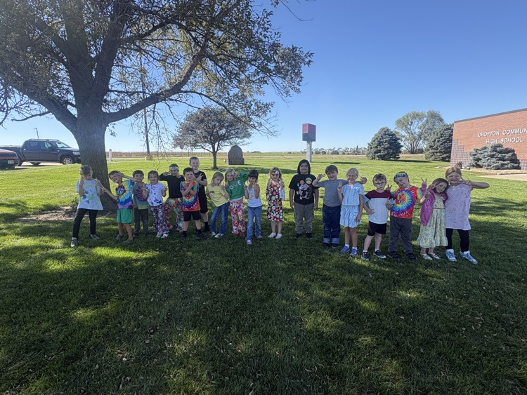 1st Grade dressed up for 1960’s Homecoming Dress up Day